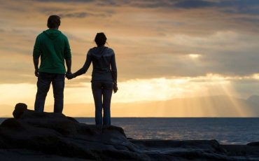 ESTP Relationships and Compatibility – What Makes Them Tick in Intimate Bonding