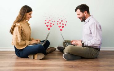 Enneagram Type 6 Relationships & Compatibility - A Guide